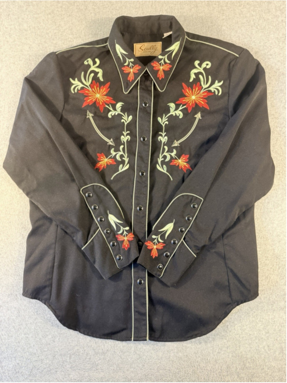 Scully Womens L Black Floral Embroidered Western Snap Shirt Long Sleeve PL-636
